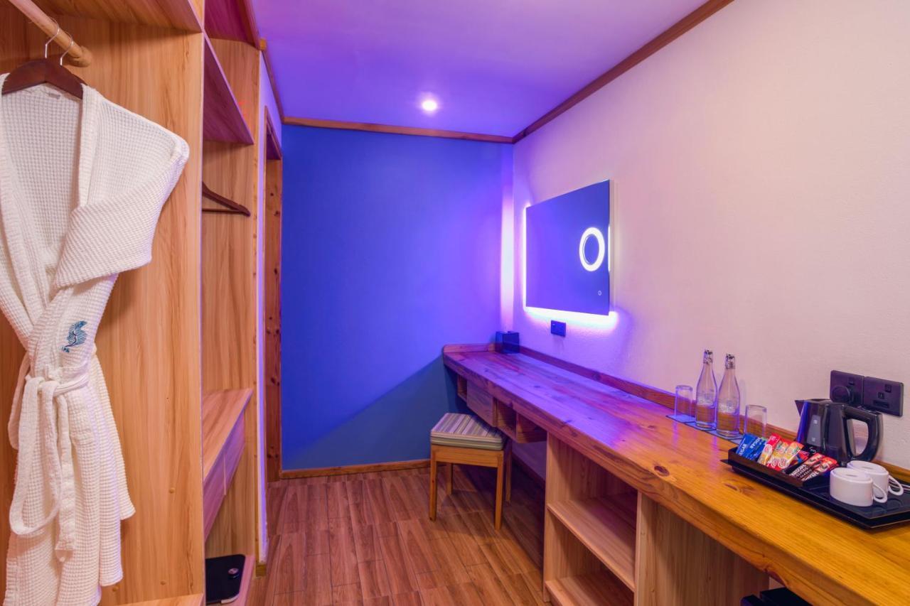אדו אטול South Palm Resort Maldives With First-Ever Floating Spa מראה חיצוני תמונה